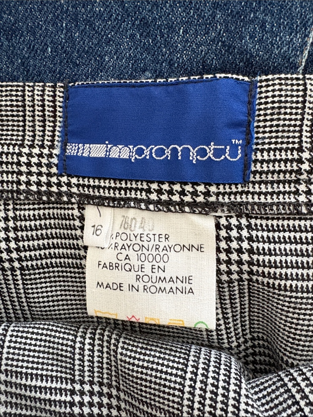 Vintage 80s Impromptu Midi Kilt Skirt With Side Button Detail - Picture 2 of 8